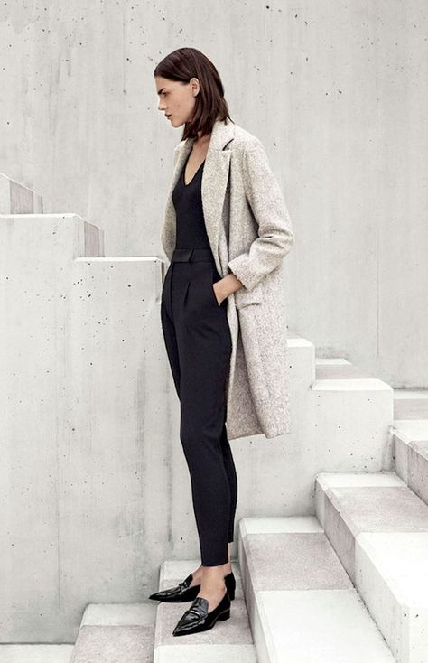 Le Fashion Blog Fall Style Black Patent Pointed Toe Loafers Flats Neutral Minimal Coat Cropped Black Pants Chic Work Office Look Loafers Outfit, Trendy Business Casual, Business Casual Work, Casual Work Outfit, Looks Street Style, Minimal Chic, Looks Chic, Womens Fashion For Work, Work Outfits Women