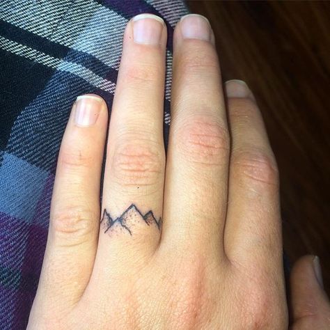 First tattoo that I will never regret�😍 #ringtattoo #engaged Wedding Ring Tattoos, Ring Tattoo Designs, Wedding Band Tattoo, Tattoo Band, Rose Gold Flower Ring, Wedding Ring Finger, Tattoo Nature, Wedding Ring Tattoo, Tattoo Wedding Rings