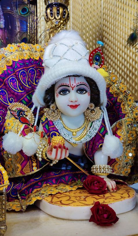 Krishna Dp, Krishna Shringar, Durga Photo, Respect Video, Live Fish Wallpaper, Maa Durga Photo, Shree Krishna Wallpapers, Radha Krishna Songs, Hd Pic