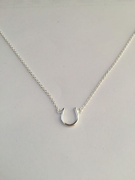 Horse Shoe Necklace, Silver Horseshoe Necklace, Horseshoe Jewelry, Horseshoe Pendant, Horseshoe Necklace, Silver Horse, Horse Shoe, Pretty Jewellery, Amazing Jewelry