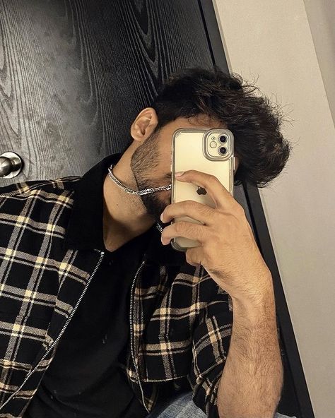 Indian Boys Pic, Boyz Dpz, Vegetable Chart, Beard Photography, Barbie Fashion Sketches, Couple Pics For Dp, Boys Dp, Bollywood Hairstyles, Bff Photoshoot Poses