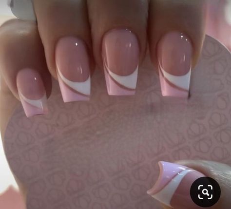 Classy Square Nails Art Designs, Clean Professional Nails, French Nails Designs Elegant, Classy Back To School Nails, Latest French Tip Nails, French Tip Nails With Design For Spring, Gel French Manicure Designs Classy, Nails With Tips Ideas, French Tip Square Nails With Design