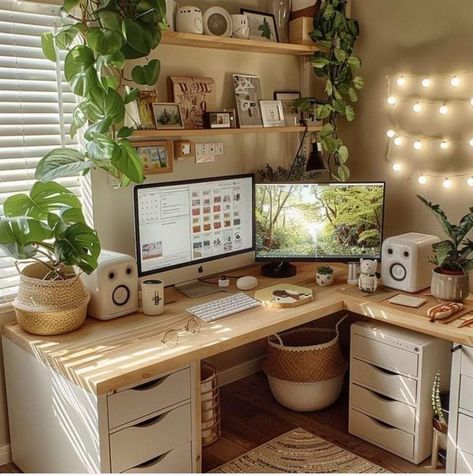 Artsy Office Decor, Cozy Office Space Ideas, Desk Set Up In Bedroom, Cozy Desk Decor, Small Cozy Office Ideas, Cottage Core Home Office, Cozy Home Office Decor, Diy Home Office On A Budget, Earthy Desk Setup