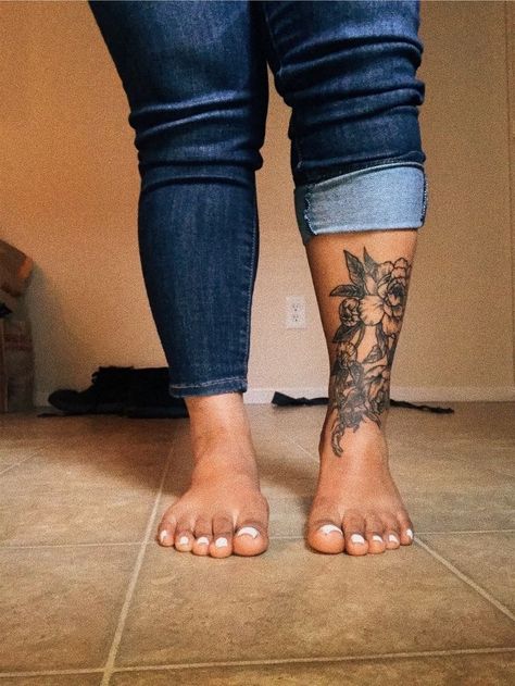 Foot Tattoo Ideas Female, Female Foot Tattoos, Foot Tattoo Placement, Tattoo Ideas Female Foot, Floral Ankle Tattoo, Ankle Cuff Tattoo, Inside Ankle Tattoos, Ankle Tattoo Cover Up, Inner Ankle Tattoos