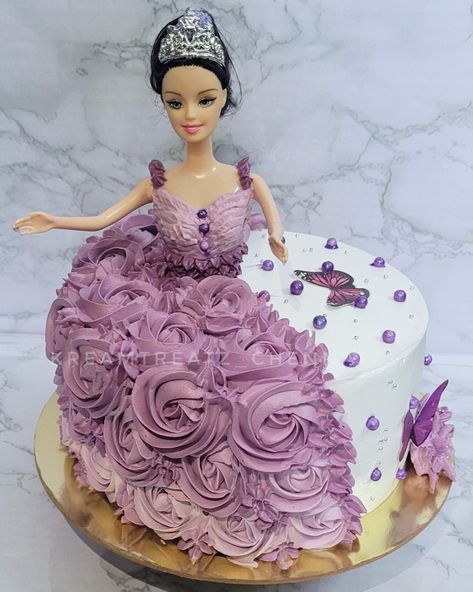 Doll Cake Decoration, Purple Barbie Cake, Barbie Doll Cake Design, Doll Theme Cake, Doll Cake Design, Baby Doll Cake, Barbie Cake Designs, Small Chocolate Cake, Doll Cake Designs