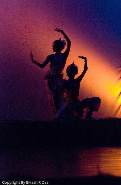 Background Dance, Workout Dance, Dance Background, Dance Mom, Indian Dance, Dance Photography, Wonderful World, Dance Workout, Gorgeous Nails