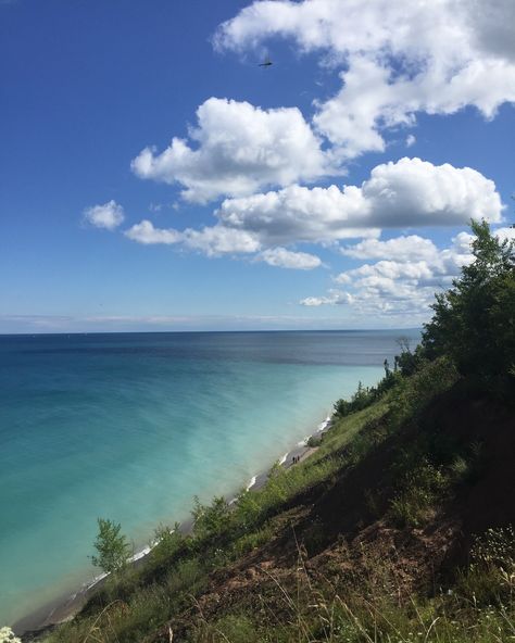 Happy Summer Solstice my friends! Save this post for your next Wisconsin summer adventure where you can enjoy the beach, swim, hike, and have a picnic right on Lake Michigan. Lion’s Den Gorge Nature Preserve, located in Ozaukee County, Wisconsin, is one of the last stretches of undeveloped bluff land along the Lake Michigan shoreline, from Mequon up to Port Washington. With over 1/2 mile of 90- to 100-foot bluffs that look out onto Lake Michigan. Lion’s Den Gorge Nature Preserve is also adj... Wisconsin Summer, Nature Preserve, Beach Swim, Summer Solstice, Happy Summer, Summer Adventures, Lake Michigan, Great Lakes, Wisconsin