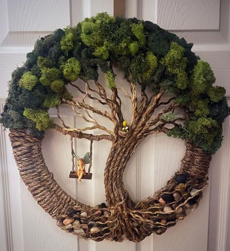 Jute Tree of Life Tree Of Life Diy, Jute Tree, Tree Of Life Wreath, Rope Wreath Diy, Tree Of Life Crafts, Easy Diy Wreaths, Cowboy Decorations, Candy Land Christmas Decorations Diy, Jute Crafts