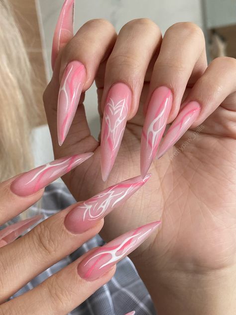 Pink Stiletto Nails, Acrylic Nails Stiletto, Stilleto Nails Designs, Punk Nails, Edgy Nails, Grunge Nails, Stiletto Nails Designs, Long Acrylic Nails, Stiletto Nails