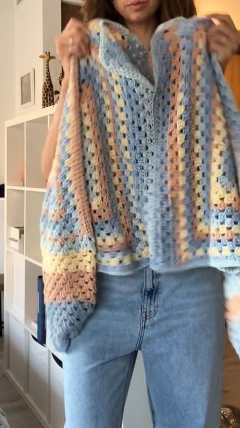 Rate this granny square hexagon pullover (0-10) 😍💗 Follow @crochetbae_1 for daily crocheting & knitting clips Follow @crochetbae_1 for… | Instagram Hexagon Granny Square Pullover, Hexagon Pullover Crochet, Hexagon Pullover, Crochet Hexagon Sweater, Easy Crochet Blankets Free, Easy Crochet Blankets, Crochet Vest Outfit, Granny Square Hexagon, Crochet Stitches Chart