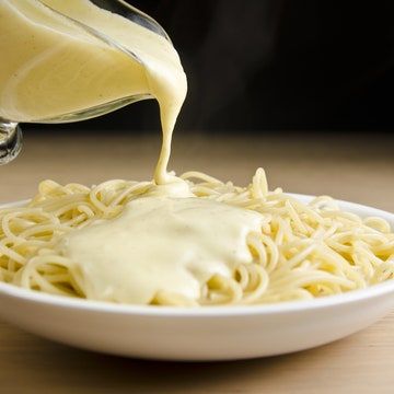 Cheese Pasta Sauce, Pasta Sauce Recipe, White Sauce Recipes, Cheese Sauce For Pasta, White Sauce Pasta, Low Fat Cheese, Cheese Sauce Recipe, Cheese Spaghetti, Low Cal Recipes