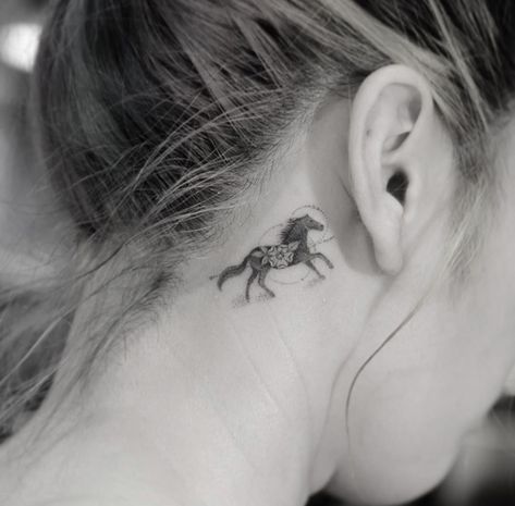 Horse Tattoos For Women, Small Horse Tattoo, Pointillism Tattoo, Horse Tattoos, Animal Tattoos For Women, Horse Shoe Tattoo, Horse Tattoo Design, Cowgirl Tattoos, Pink Rose Tattoos