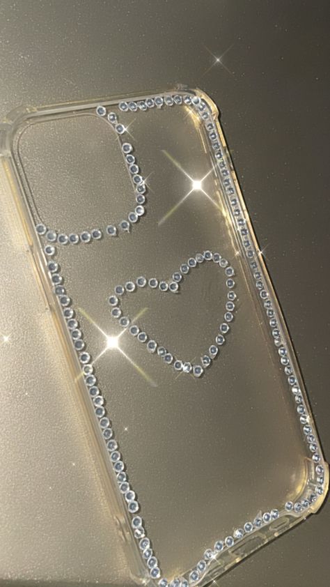 Gems On Phone Case, Custom Coque, Bedazzled Phone Case, Bling Stuff, Diy Gem, Flower Background Design, Hockey Pictures, Romantic Films, Glitter Phone Cases