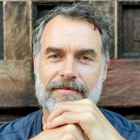 Murray Bartlett on Instagram: "💙 #murraybartlett #beard #lastofus #gay #instagay #daddy #gaydaddy" Murray Bartlett, Australian Actors, Bill Murray, White Lotus, Last Of Us, The City, Lotus, Actors, Celebrities