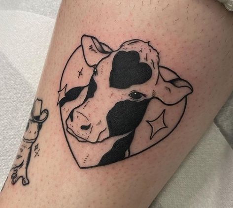 Styles Of Tattoos, Tatuaje Studio Ghibli, Photo Realism Tattoo, Pig Tattoo, Line Tattoo Ideas, Cow Tattoo, Vegan Tattoo, Biomechanical Tattoo, Tattoo Portfolio