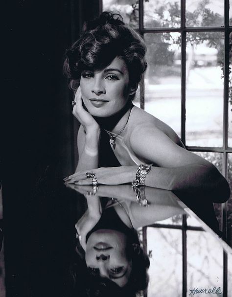 Anne Archer, Alan Thicke, Classic Pictures, George Hurrell, Youth Culture, Vintage Glamour, Female Character Design, Vintage Photographs, Leica