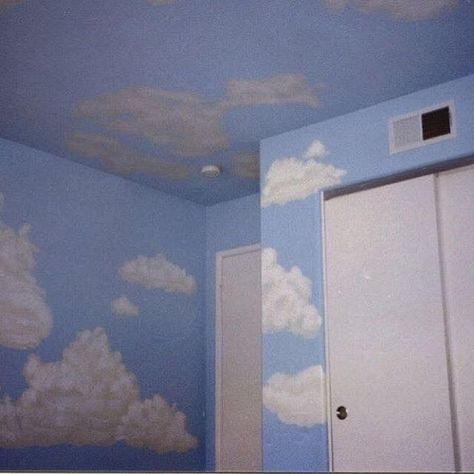 Zimmer Diy, Dreamcore Aesthetic, Weirdcore Aesthetic, Nostalgic Pictures, Dreamcore Weirdcore, Indie Room, Aesthetic Rooms, Weird Dreams, Back To Nature