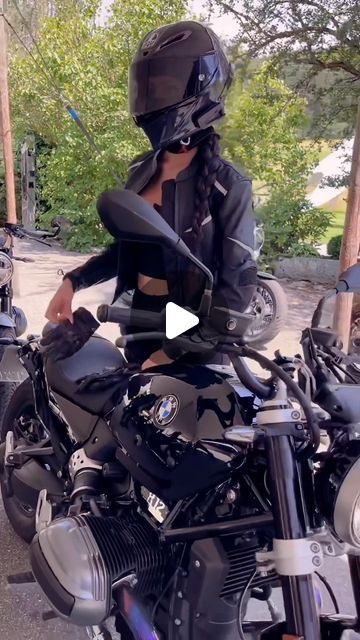 𝘽𝙞𝙠𝙚𝙧𝙜𝙞𝙧𝙡 𝙏𝙟𝙚𝙮 | Thanks to BMW for the invite to this incredible event! To ride the R12 and the nineT, it was so much fun 😄 and big thanks to the cook, for... | Instagram Motorcycle Momma, Bmw Motorbikes, Bmw Motorcycle, Biker Chic, Big Thanks, Biker Girl, Heritage Collection, Bike Life, The Landscape