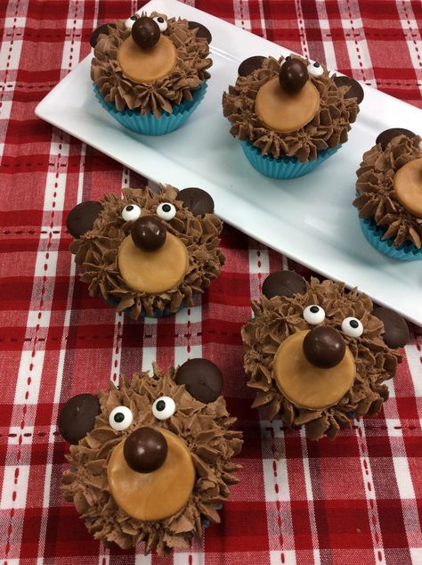 Chocolate Teddy Bear Cupcakes, Teddy Bear Shaped Food, Bear Cupcakes Easy, Bear Pull Apart Cupcakes, Teddy Bear Cupcakes Ideas, Bear Cupcakes Ideas, Teddy Graham Cupcakes, Bear Baking, Birthday Dinner Recipes