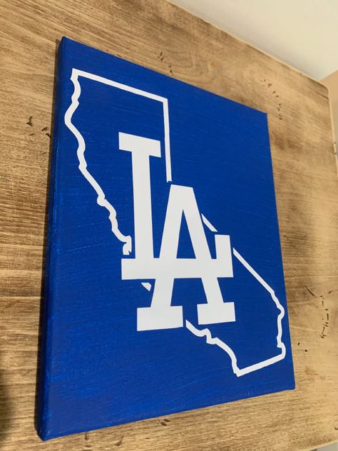 Vinyl state of California and L a logo onto a paint it blue canvas Dodgers Painting, Los Angeles Logo, State Of California, Canvas Painting Diy, Canvas Ideas, Scroll Saw Patterns, Homemade Crafts, Blue Canvas, Scroll Saw