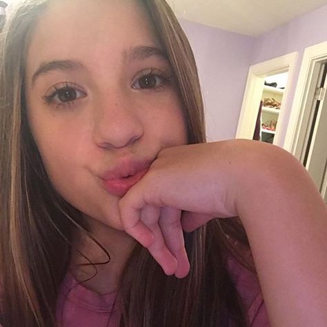 Mackenzie Ziegler Dance Moms Mackenzie, Maddie And Mackenzie, Kenzie Ziegler, Mackenzie Ziegler, Maddie Ziegler, Fav Celebs, Dance Moms, A Girl, Dancer