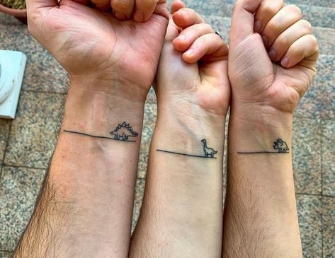 Tattoo For Siblings, Sibling Tattoo Ideas, Siblings Tattoo For 3, Bro Tattoos, Group Tattoos, Cousin Tattoos, Maching Tattoos, Brother Sister Tattoo, Matching Friend Tattoos