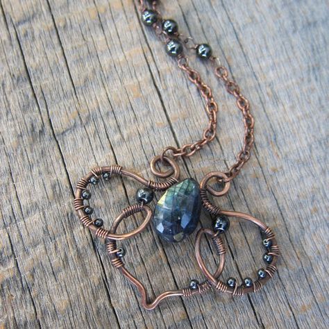 Kyane  Wire Wrapped Necklace Diy Copper, Wire Wrap Ring, Wire Wrap Necklace, Wire Pendants, Wire Wrapped Stone Jewelry, Water Spirit, Diy Jewelry Inspiration, Wrap Necklace, Wire Jewelry Designs