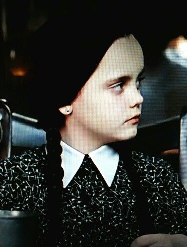 Wednesday Addams - from The Addams Family Old Wednesday Addams, The Addams Family, Christina Ricci, Addams Family, Meus Pins, Wednesday Addams, Art Reference, Mac, Pins