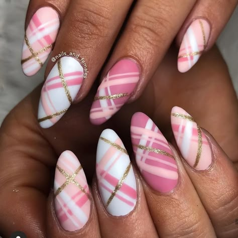 Plaid Nail Designs, Jumper Nails, Plaid Nail Art, Nails Bow, Fail Nails, Nails March, Flame Nails, Ten Nails, Plaid Nails