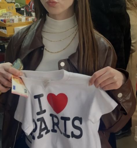 Parisian Summer, Paris Shirt, Love Paris, Hoodie Aesthetic, Aesthetic Hoodie, Paris Aesthetic, I Love Paris, Paris Outfits, Heart Top