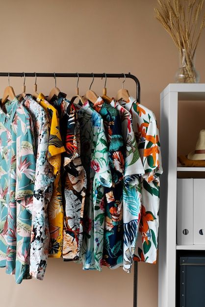 Shirt Rack, Tokyo Streets, Floral Hawaiian Shirt, Minimalist Shirts, African American Women, Hawaiian Shirts, American Women, Clothing Rack, Premium Photo