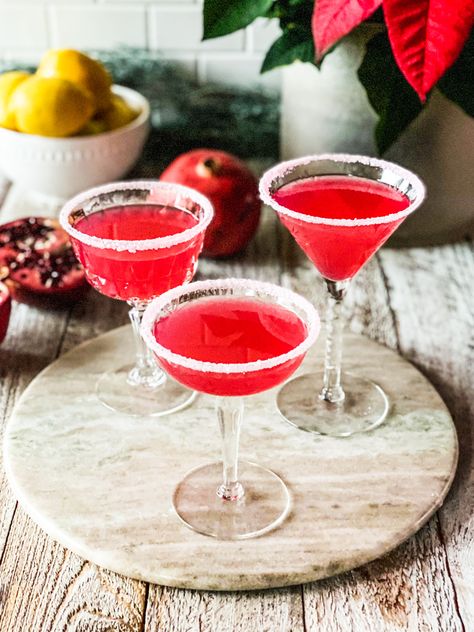 Pomegranate Lemon Drop Martini - The Perks of Being Us Pomegranate Lemon Drop Martini, Holiday Champagne Cocktails, Holiday Vodka Cocktails, Raspberry Martini, Cider Mimosas, Apple Cider Mimosa, New Years Appetizers, Martini Ingredients, Orange Liquor