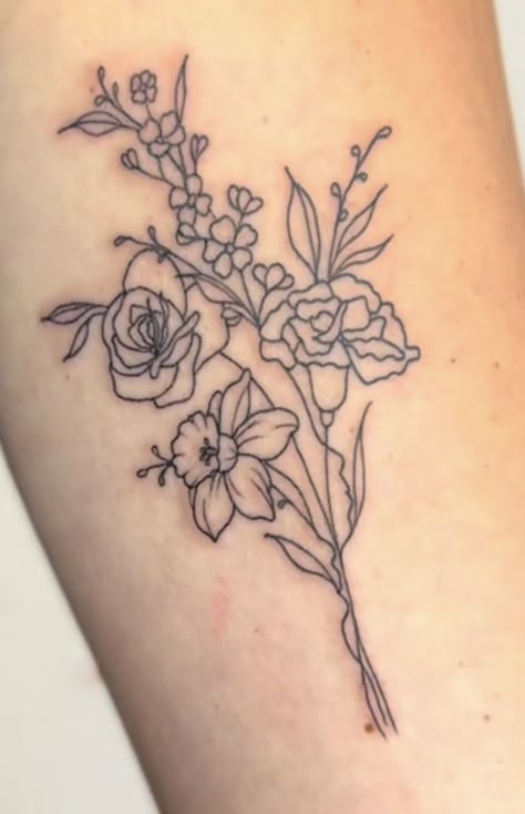 Birth Flowers Tattoo, Profile Tattoo, Mom Baby Tattoo, Name Flower Tattoo, Name Tattoos For Moms, Baby Tattoo Designs, Baby Name Tattoos, Flower Bouquet Tattoo, One Line Tattoo