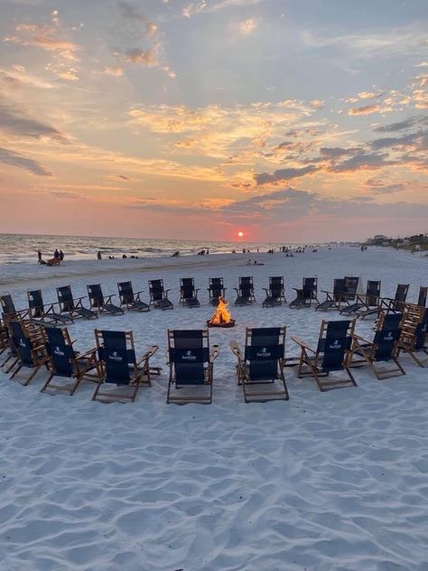 Destin Bachelorette Party Ideas, Destin Fl Bachelorette Party, Destin Florida Bachelorette Party, Costal Grandma Bachelorette, Rosemary Beach Bachelorette Party, Boat Bachelorette Party Ideas, Destin Bachelorette Party, Beach Bachelorette Party Outfit, Destin Bachelorette