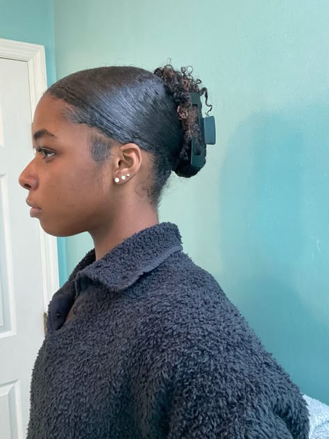 Slick Back Low Bun Natural Hair, No Part Bun Natural Hair, Bun With Clip In Extensions, Low Bun 4c Natural Hair, Bun Natural Hair, Afro Hair Bun, Long Relaxed Hair, Hair Braid Patterns, Hairstyles Inspiration