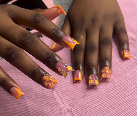 Medium Nails Ideas Art Designs, Blue N Orange Nails, Orange Duck Nails Acrylic, Orange Freestyle Nails, Orange Nails With Diamonds, Orange Junk Nails, Orange Duck Nails, Short Orange Acrylic Nails, Short Orange Nail Designs