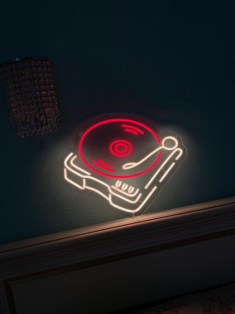 #NeonLightSigns #BrightIdeas #NeonSigns #BrightIdeas Music Led Lights, Neon Music Signs, Retro Music Studio, Neon Light Decoration, Music Bar Design, Neon Light Signs Aesthetic, Music Aesthetic Room, Record Shop Aesthetic, Retro Neon Signs