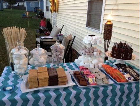 Fall Bonfire Party, Bonfire Birthday Party, Backyard Kids Party, Bonfire Birthday, Smores Party, Smores Bar, Fall Bonfire, Fire Pit Party, Holi Party