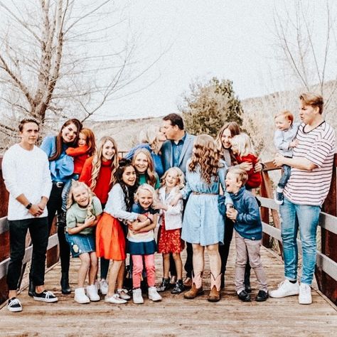 Not Enough Nelsons Net Worth Big Family Portraits, Kass Nelson, Kassadee Nelson, Saidee Nelson, Kennadee Kay, Nelsons Family, Ohana Adventure, Luke Nelson, Paisley Nelson