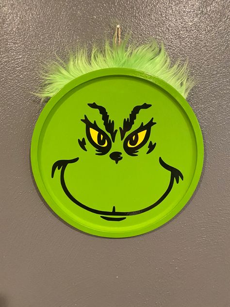 Grinch Pizza, Grinch Door Sign, Grinch Door, Water Bottle Flowers, Upcycle Diy, Pizza Pans, Pizza Pan, Cookie Tins, Picture Holders