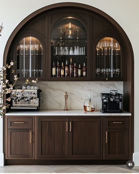 Home Bar Rooms, Built In Bar, Home Bar Designs, Bar Room, Kitchen Inspiration Design, Golden Girl, A Bar, House Inspo, Dream Home Design