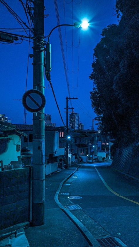 Blue Hour Photography, Blue Aesthetic Dark, Japan Landscape, Night Scenery, Japan Aesthetic, Blue City, Cool Wallpapers Art, Blue Hour, Anime Scenery Wallpaper