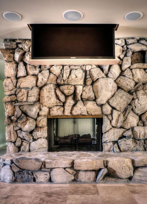 Ceiling TV Drop Down in Front of Fireplace - Nexus 21 TV Lifts Tv Over The Fireplace, Mounting A Tv, Ceiling Tv Mount, Tv Ceiling Mount, Motorized Tv Lift, Fireplace Tv Mount, Tv Over Fireplace, Ceiling Tv, Fireplace Heat