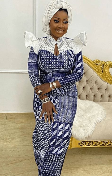 Sophisticated Ankara Styles for Owambe/ Parties and Aso-ebi. - Stylish Naija Ankara Styles For Owambe, Long Gown Styles, Ankara Short, Ankara Clothing, African Fabric Dress, Long African Dresses, Dress Ankara, African Designs, Sophisticated Women