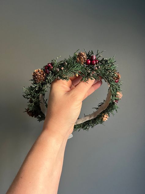 Yule Crown, Juniper Flower, Greenery Crown, Christmas Headdress, Mini Pinecones, Christmas Wedding Flowers, Christmas Headpiece, Christmas Crown, Newborn Crown