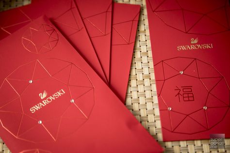 Swarovski ang bao with a blink Ang Bao Red Packets Singapore 2017 Red Pocket Design, Red Packet Design, Money Packet, Ang Bao, Red Envelope Design, Lucky Box, Ang Pow, Packet Design, Chinese Graphic