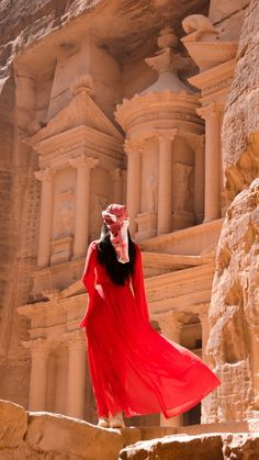 وادي رم, Egypt Outfits, City Of Petra, The Lost City, Jordan Travel, Desert Travel, Petra Jordan, Egypt Tours, Rose City