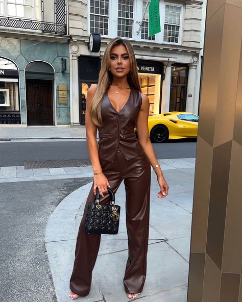 🤎 Autumn Outfits… Steph Two Piece 🖤 www.sorelleuk.com Leather Trousers Outfit, Co Ord Outfits, Trousers Outfit, Leather Dress Women, Trouser Outfit, Waist Coat, Style Trousers, Coat Style, Leather Pant