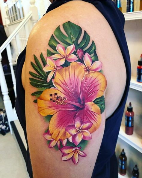 Color Hibiscus Flower Tattoos, Tropical Flower Tattoos Color, Hawaiian Tattoos For Women Half Sleeves, Tropical Shoulder Tattoo, Tropical Tattoo Design, Colorful Hibiscus Tattoo, Tropical Flower Tattoos For Women, Hibiscus Watercolor Tattoo, Hawaiian Flower Tattoos For Women