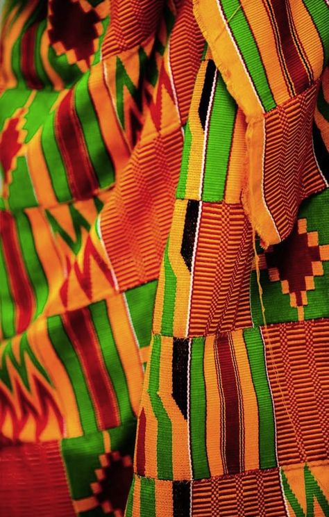 Africa Ghana, Kente Fabric, Kente Print, African Colors, African American Fashion, Diesel Punk, Kente Styles, Geek Design, Kente Cloth